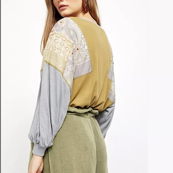 Free People We the Free Feelin It Tee Army Combo Long Sleeve Tops - Picture 3 of 12